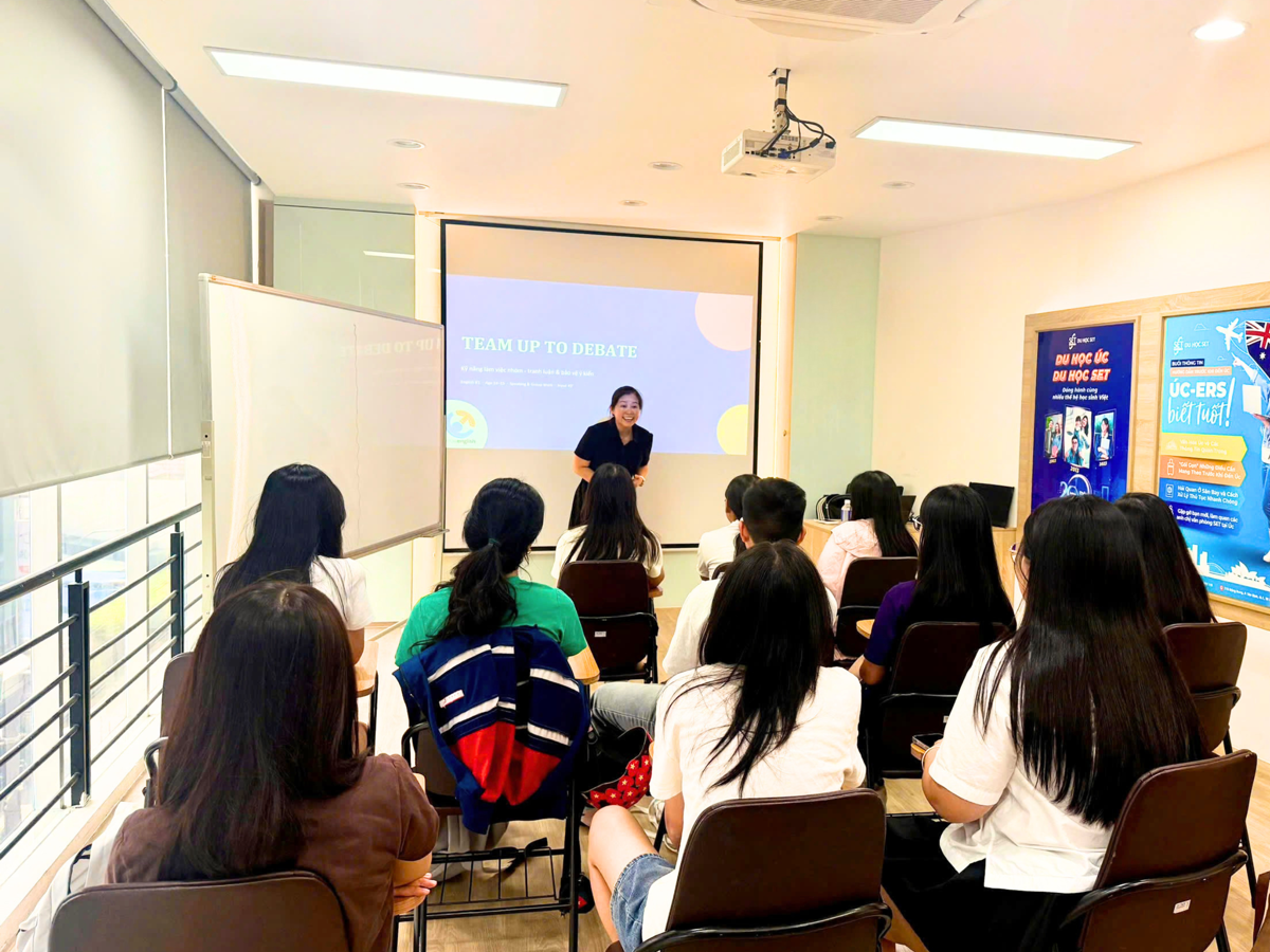 Chuyên Gia Luyện Thi IELTS - Hành Trình Hơn 20 Năm Đồng Hành Cùng Học Viên